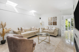 Photo 31- click for photo gallery